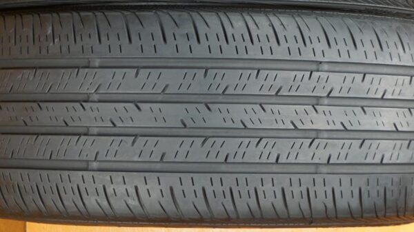 2 used tires 235/45/18 CONTINENTAL - Image 4