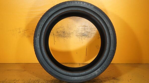 2 used tires 255/35/19 CONTINENTAL - Image 6