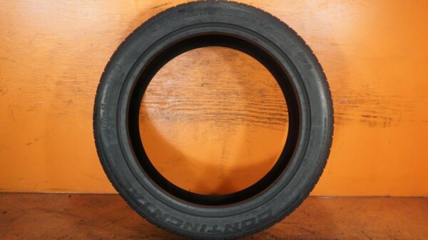 2 used tires 245/45/20 CONTINENTAL - Image 6