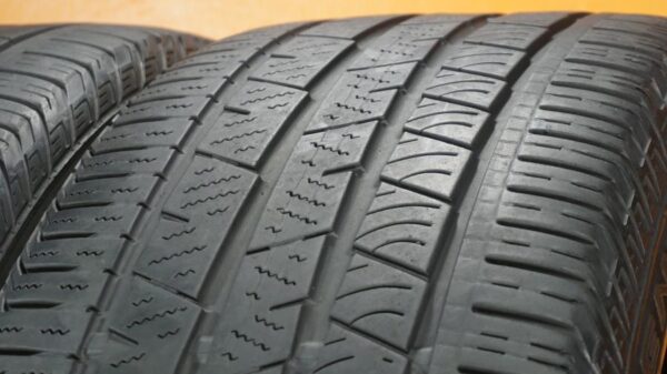 2 used tires 265/45/20 CONTINENTAL - Image 3