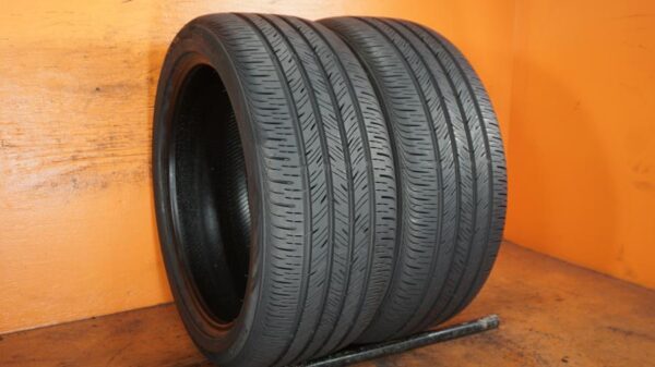 2 used tires 235/40/19 CONTINENTAL - Image 2