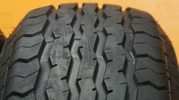 2 used tires ST 225/75/15 CONTENDER - Image 5