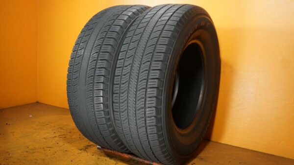 2 used tires 255/70/16 PRODIGY - Image 2