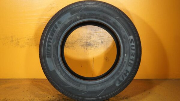 2 used tires 215/70/16 WESTLAKE - Image 6