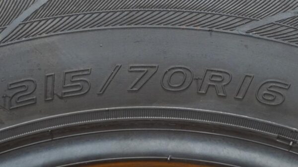 2 used tires 215/70/16 WESTLAKE - Image 7