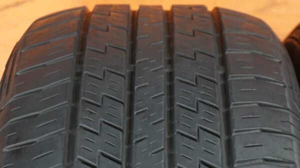 2 used tires 235/50/19 CONTINENTAL - Image 5