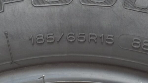 2 used tires 185/65/15 BFGOODRICH - Image 7