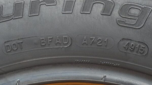 2 used tires 185/65/15 BFGOODRICH - Image 8