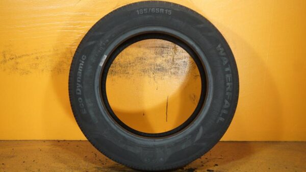 2 used tires 185/65/15 WATERFALL - Image 6