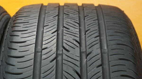 2 used tires 235/45/19 CONTINENTAL - Image 5