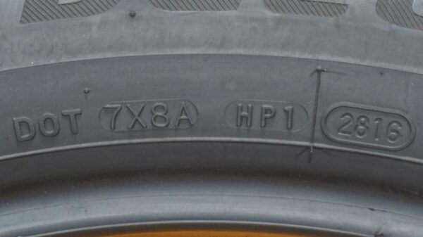 2 used tires 235/55/20 BRIDGESTONE - Image 8