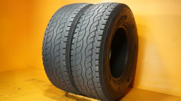 2 used tires LT 265/75/16 ATTURO - Image 2