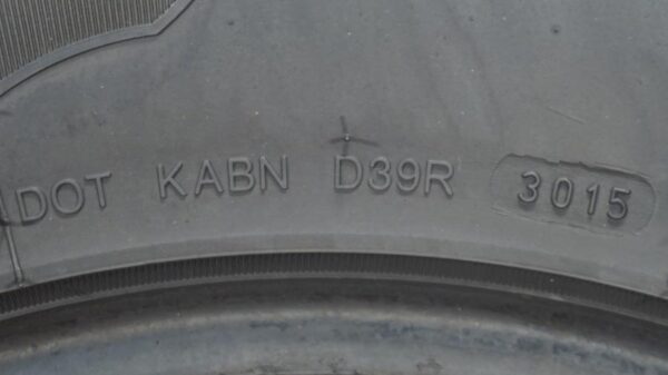 2 used tires LT 265/75/16 ATTURO - Image 8