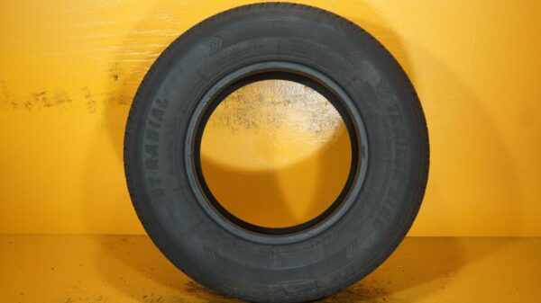 2 used tires ST 205/75/14 TRAILER KING - Image 6