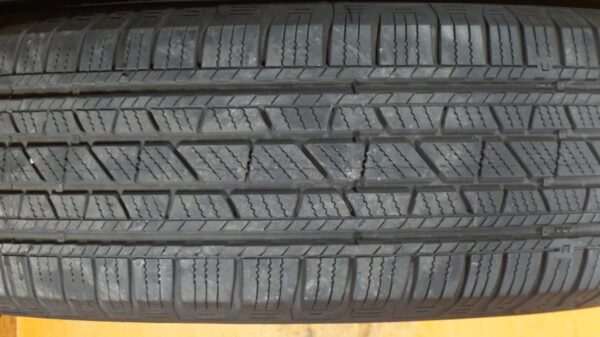 2 used tires 245/70/16 COOPER - Image 4