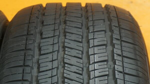 2 used tires 225/55/17 HANKOOK - Image 5