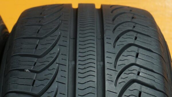 2 used tires 215/55/18 PIRELLI - Image 5