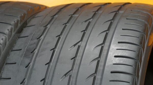 2 used tires 265/35/20 YOKOHAMA - Image 3