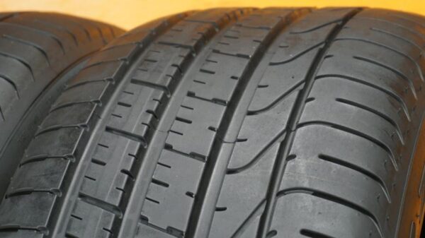 2 used tires 245/40/20 PIRELLI - Image 3