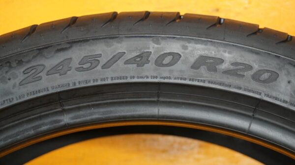 2 used tires 245/40/20 PIRELLI - Image 7